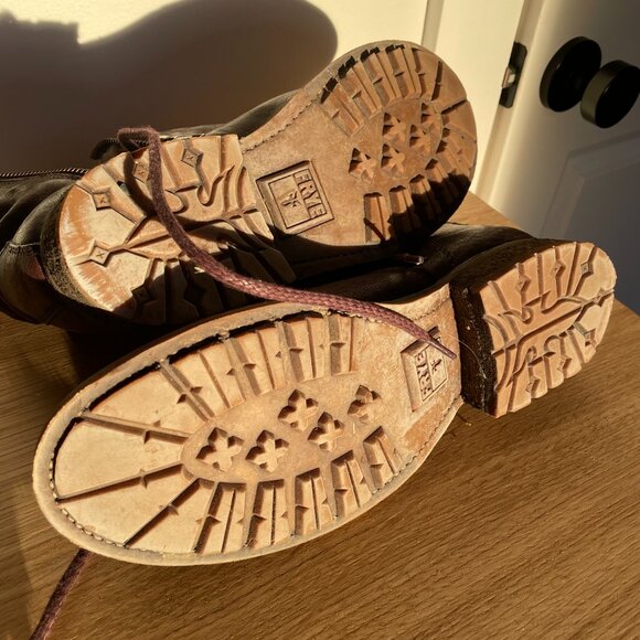 Frye lace up boots with shearling Size 10 - Picture 5 of 5